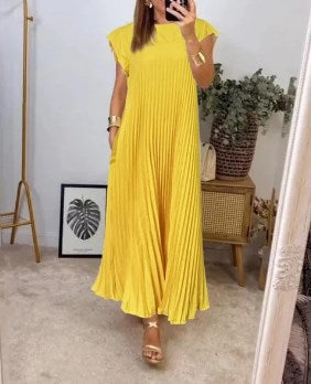 Sleeveless Pleated Solid Color Dress